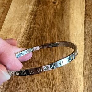 Beautiful Roman Numeral Bracelet